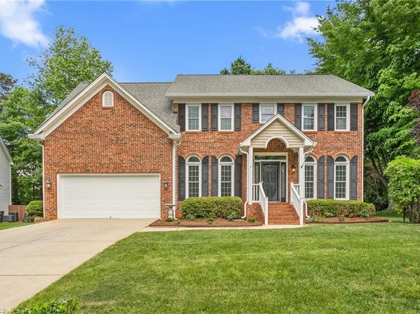 4 Beech Grove Ct, Greensboro, NC 27455
