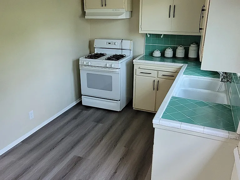 1623 S Sycamore Ave #4 — Photo 7