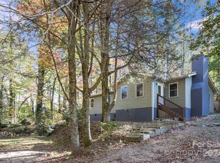 2815 Fork Creek Rd, Saluda, NC 28773