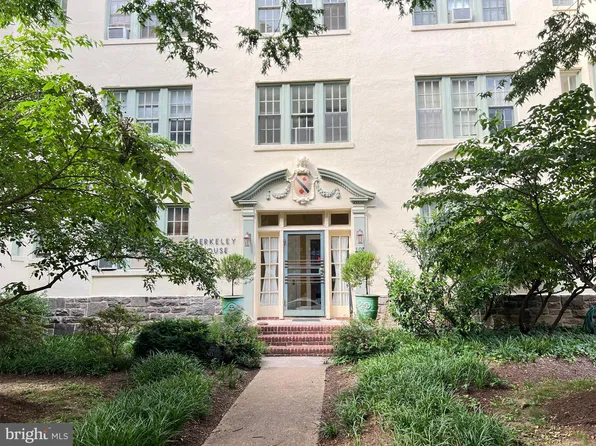 102 W 39th St APT 1B, Baltimore, MD 21210