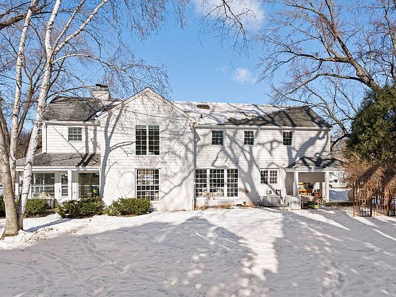 4th image of 1 Spur Rd