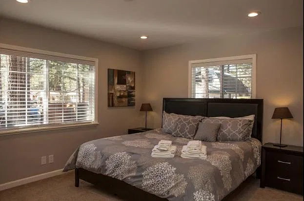 2 bed, 1000 sqft, $2,600 — Photo 3