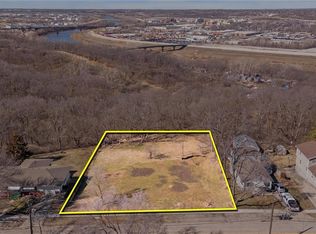 956 Shawnee Rd, Kansas City, KS 66103