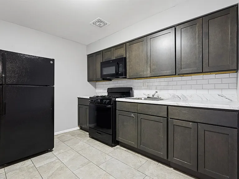 Tustin Court — Photo 25