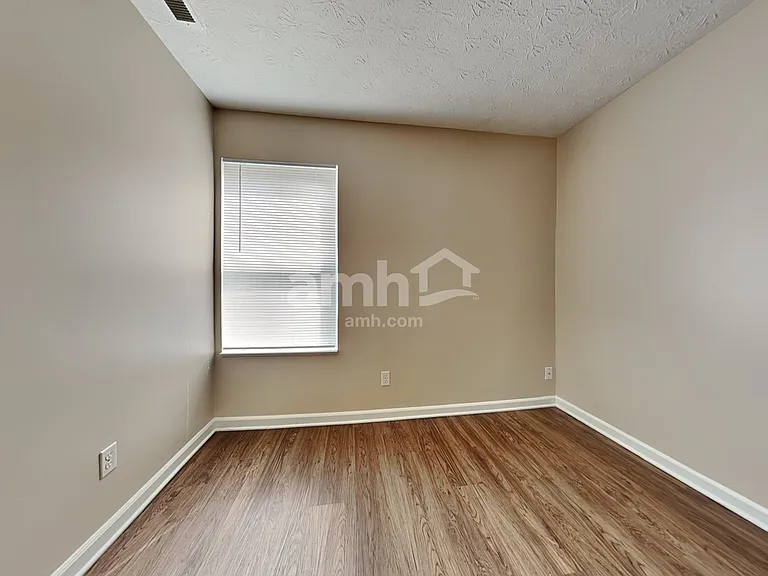3416 Montgomery Dr — Photo 13