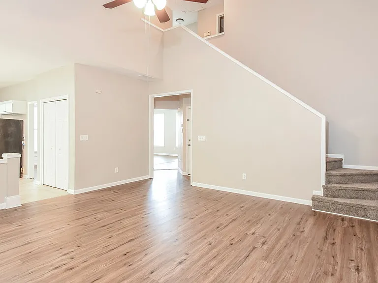 3740 Ridgefair Dr — Photo 11