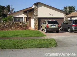 2611 Harding St, Hollywood, FL 33020