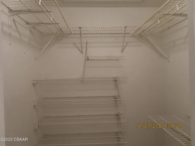 4211 New Haven Ct — Photo 10