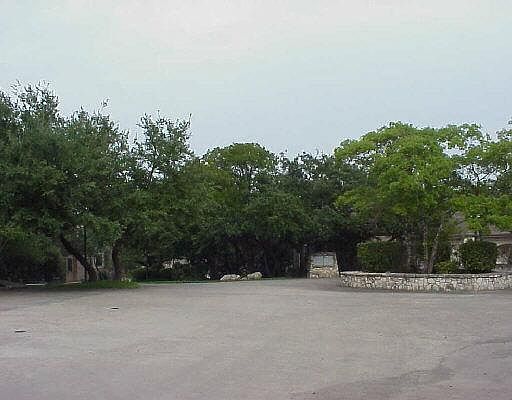 5th image of 1207 GOLDEN POND ST #301
