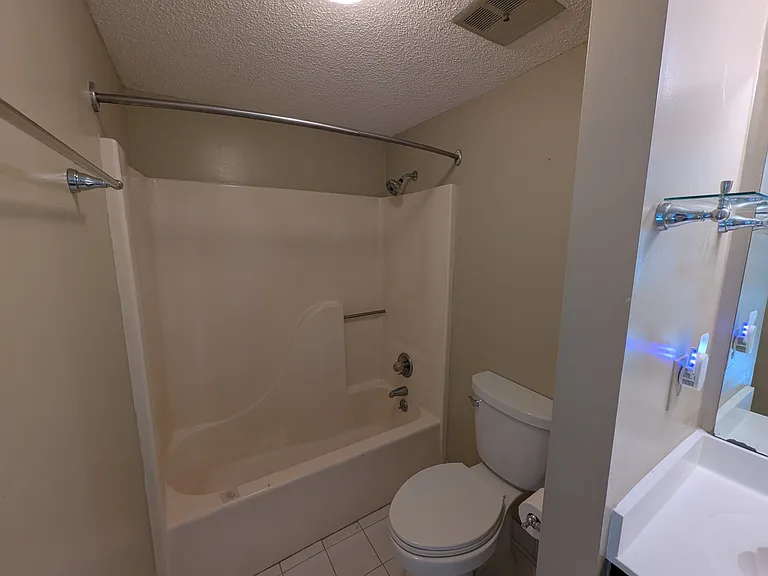 2505 W Broad St #326 — Photo 10