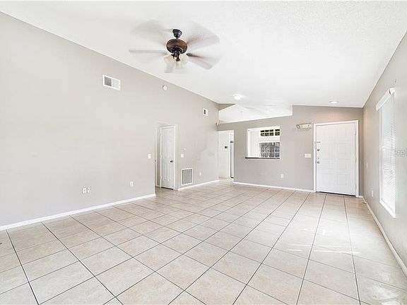 5th image of 3271 Fairfield Dr