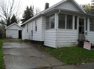 627 Victoria Ave, Flint, MI 48507