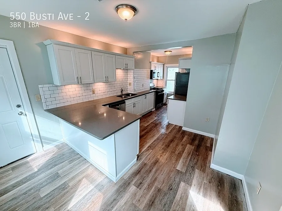 3 bed, 1638 sqft, $1,500 — Photo 4