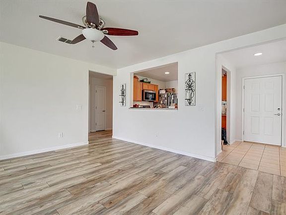5th image of 7671 Riverwood Ln