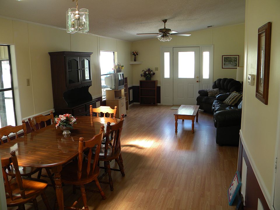 1st image of 1304 Nutwood Dr