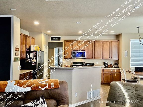 4th image of 7947 Irish Dr