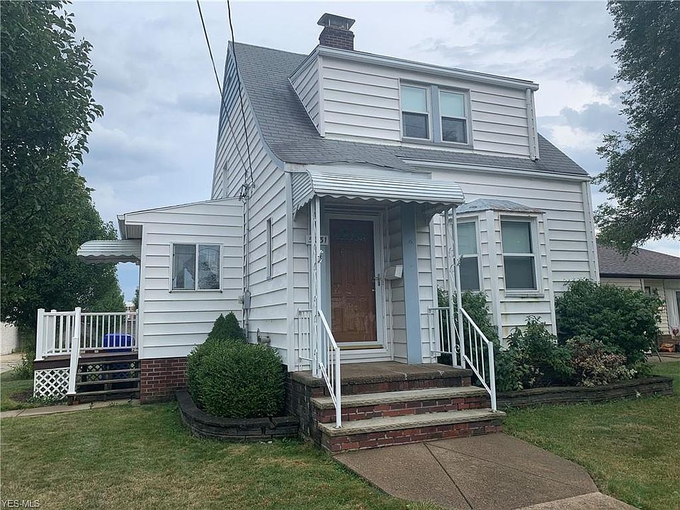 1st image of 5031 W 139th St