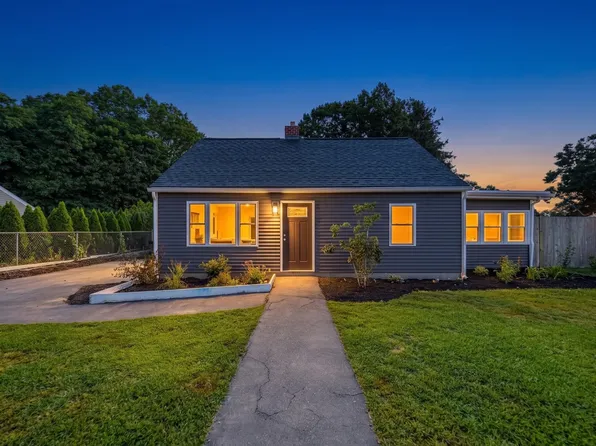 97 Stoughton St, Stoughton, MA 02072