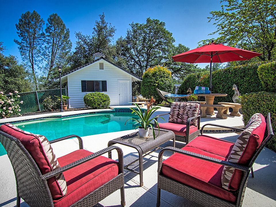 1st image of 8764 Knobhill Cir