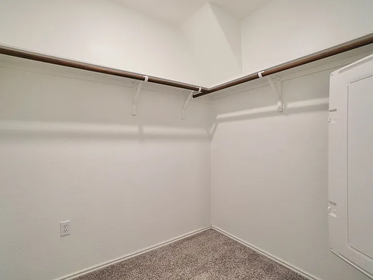 10709 Steinbeck Dr — Photo 20