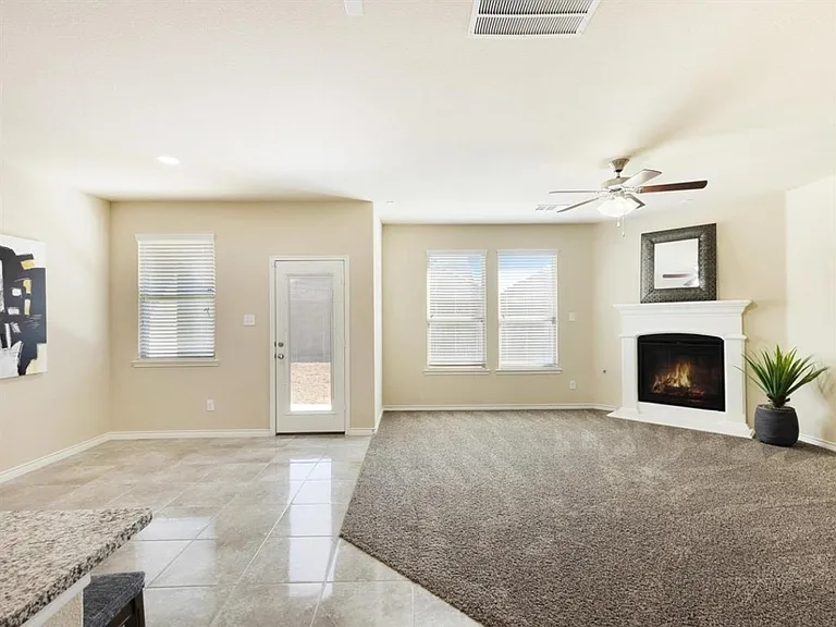 2109 Lake Hawthorne Trl — Photo 12