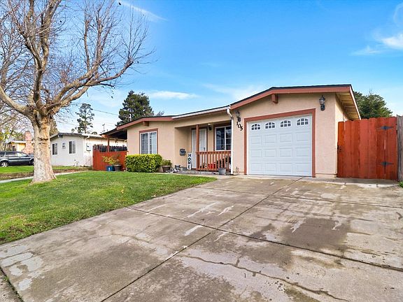 2nd image of 105 Carolyn Drive