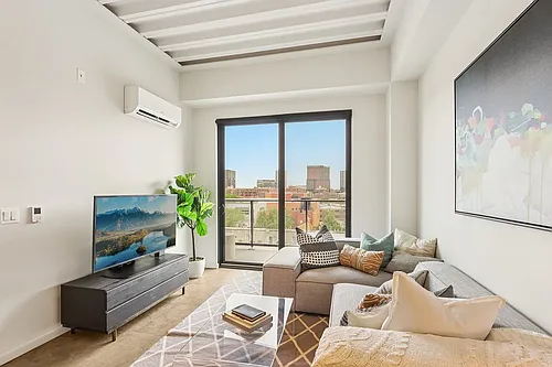 1222 W Jackson Blvd #517 Photo 1