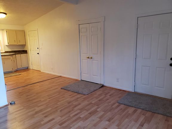 2nd image of 2005 Montague St