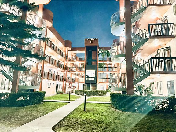 3rd image of 5350 W 21st Ct APT 206