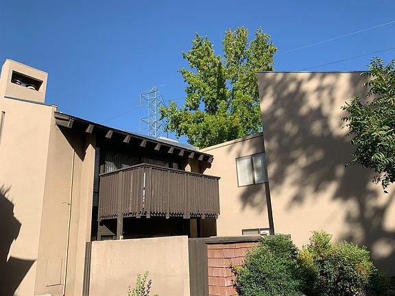 3rd image of 786 Woodside Ln E Unit 12