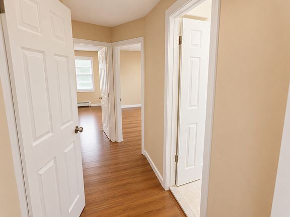 5th image of 171 Nassau Blvd #1L