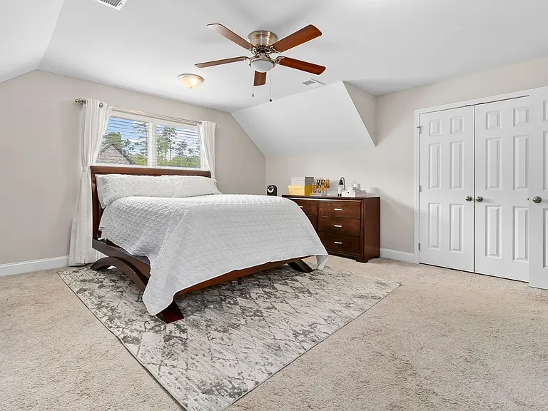 6508 Satjanon Dr — Photo 32