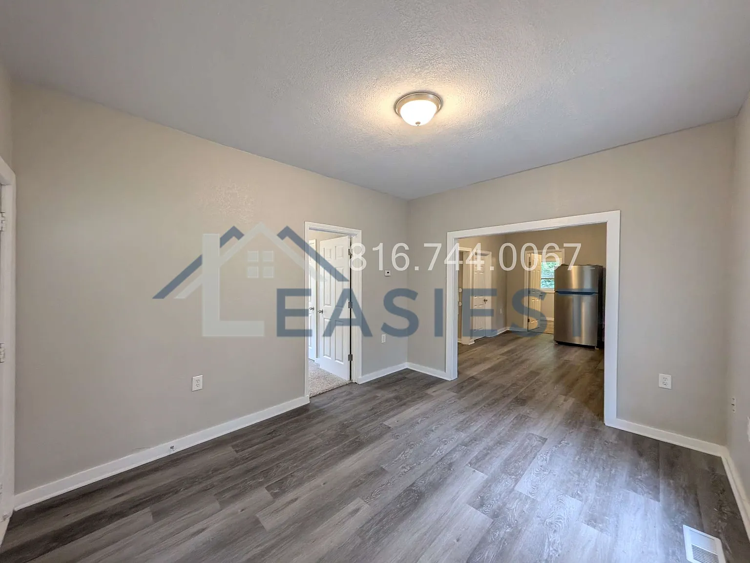 3 bed, 922 sqft, $1,485 — Photo 2