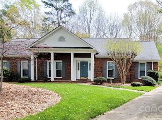226 Port Royal Dr, Matthews, NC 28105