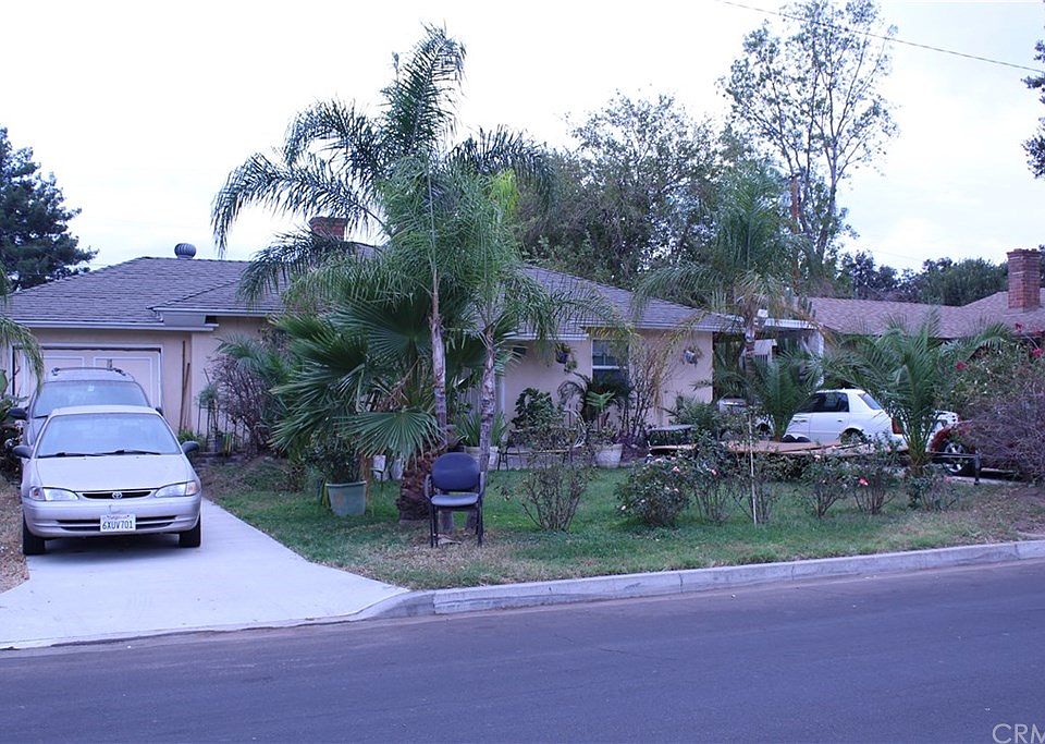 1st image of 1247 W 28th St