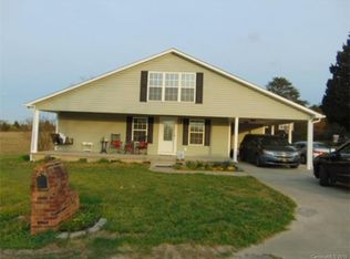 112 Rountree Rd, Grover, NC 28073