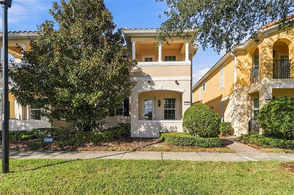 4 bed, 3.5 bath, 1830 sqft, $2,950 — Photo 1