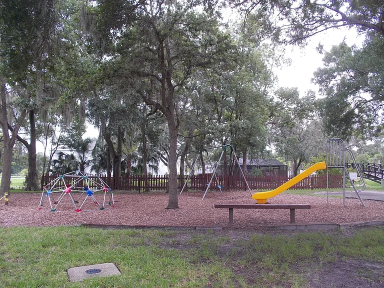 4122 Waterside Island Ct — Photo 18