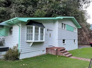 550 Autumn Ln, Davin, WV 25617