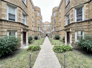 1640 W Pratt Blvd #B3, Chicago, IL 60626