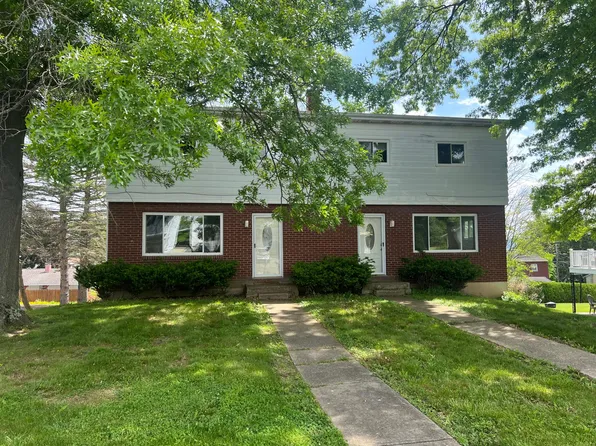 828 Oak Hill Ave, Endicott, NY 13760