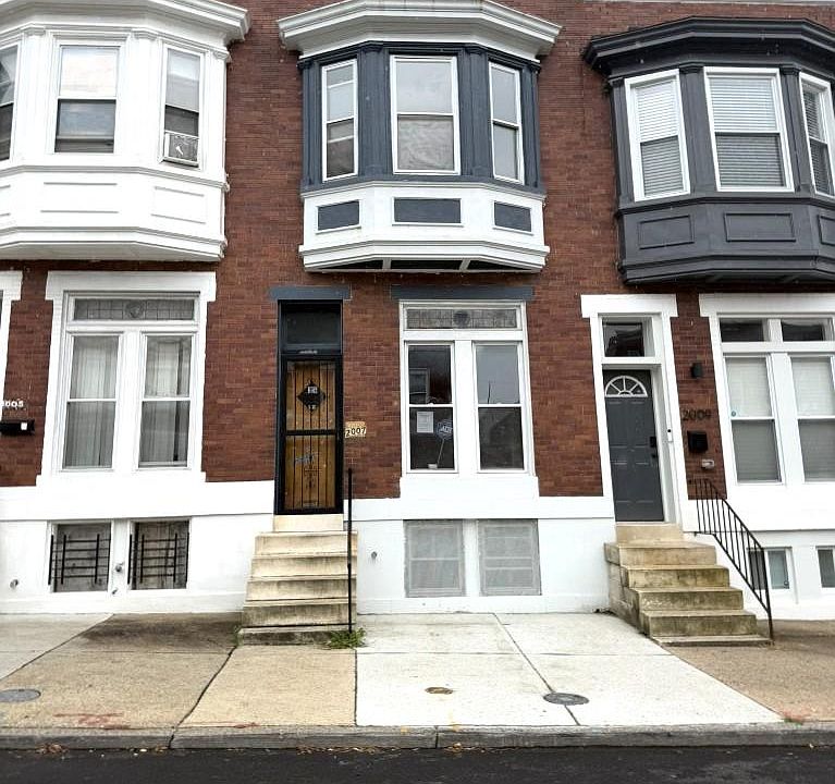 1st image of 2007 W Saratoga St