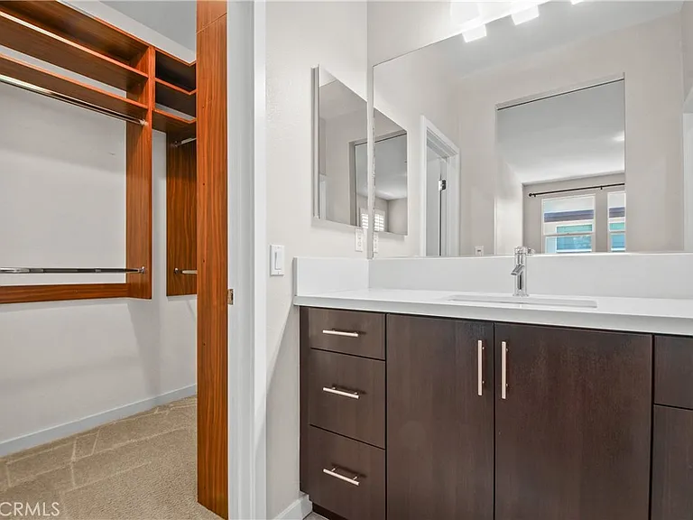 722 Ellis Dr — Photo 12