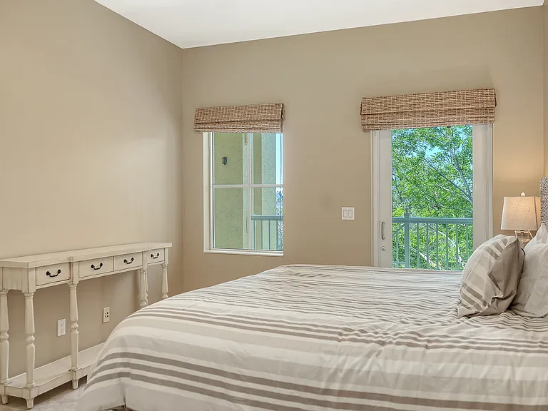 1308 Old Stickney Point Rd #W32 — Photo 41