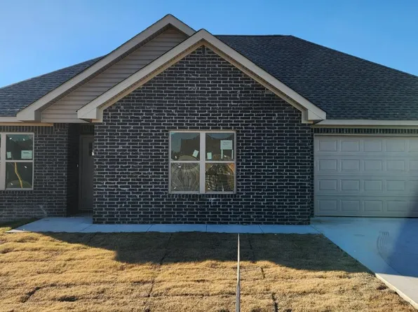 1405 Ryan Dr, Harrisburg, AR 72432