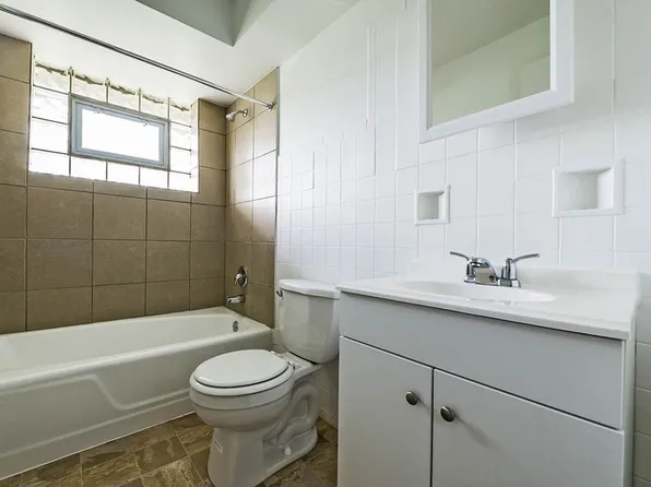 14015-19 S Tracy Ave Riverdale, IL 60827