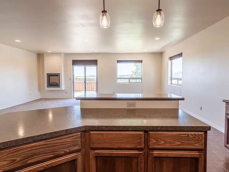 1648 S Beaumont Dr — Photo 10