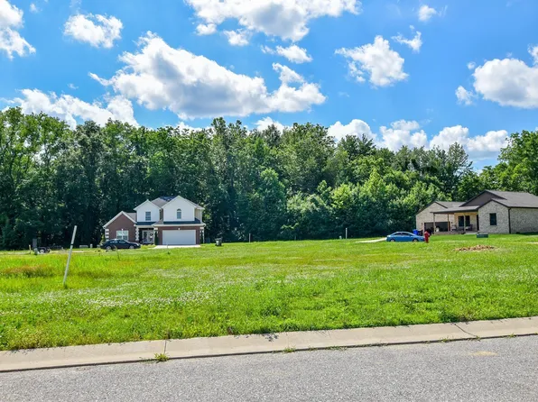 8850 Pebble Creek Dr, Newburgh, IN 47630