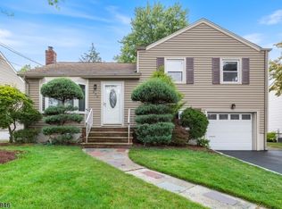 800 Colonial Arms Rd, Union, NJ 07083