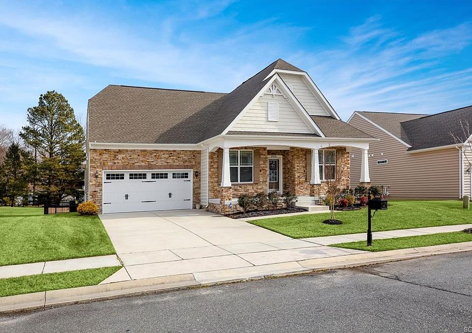 1st image of 29510 Glenwood Dr